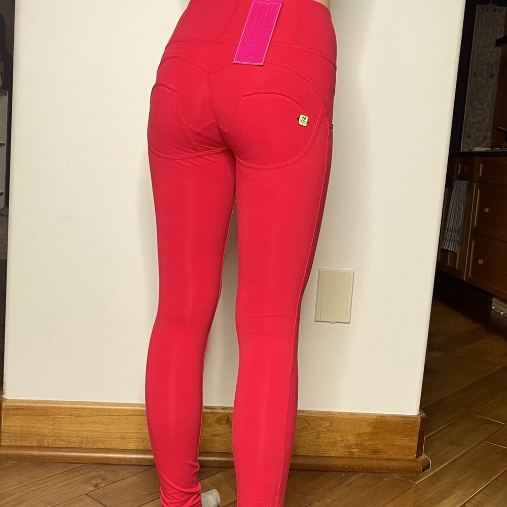 Size small butt lifting pants